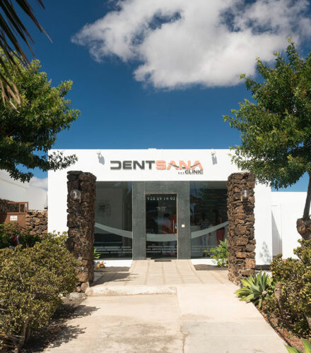 Dental clinic with emergency care in Lanzarote